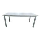 Mesa en metal para comedor institucional